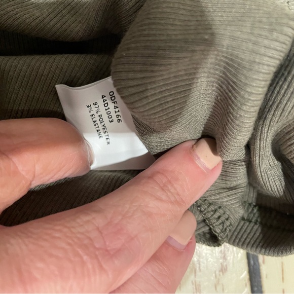 Women Chic Me Long Sleeve Shirts Built-in Shelf Bra Tops Rib-Knit Top Size M - Picture 7 of 10